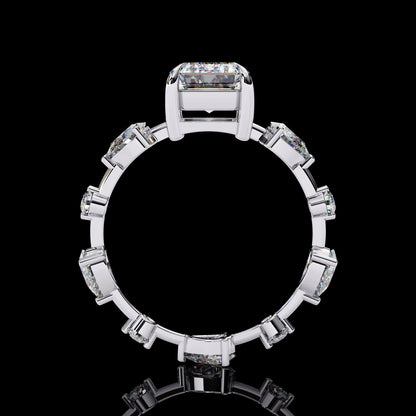 Main Stone

Color : FG
Clarity: VVS-VS

Shape: RADIANT

Carat Weight Main Stone : 2.80CT

Carat Weight Side Stone : 0.92CT

Type: Lab-Grown Diamond

SKU;MP3S

JewellMP3 Silver